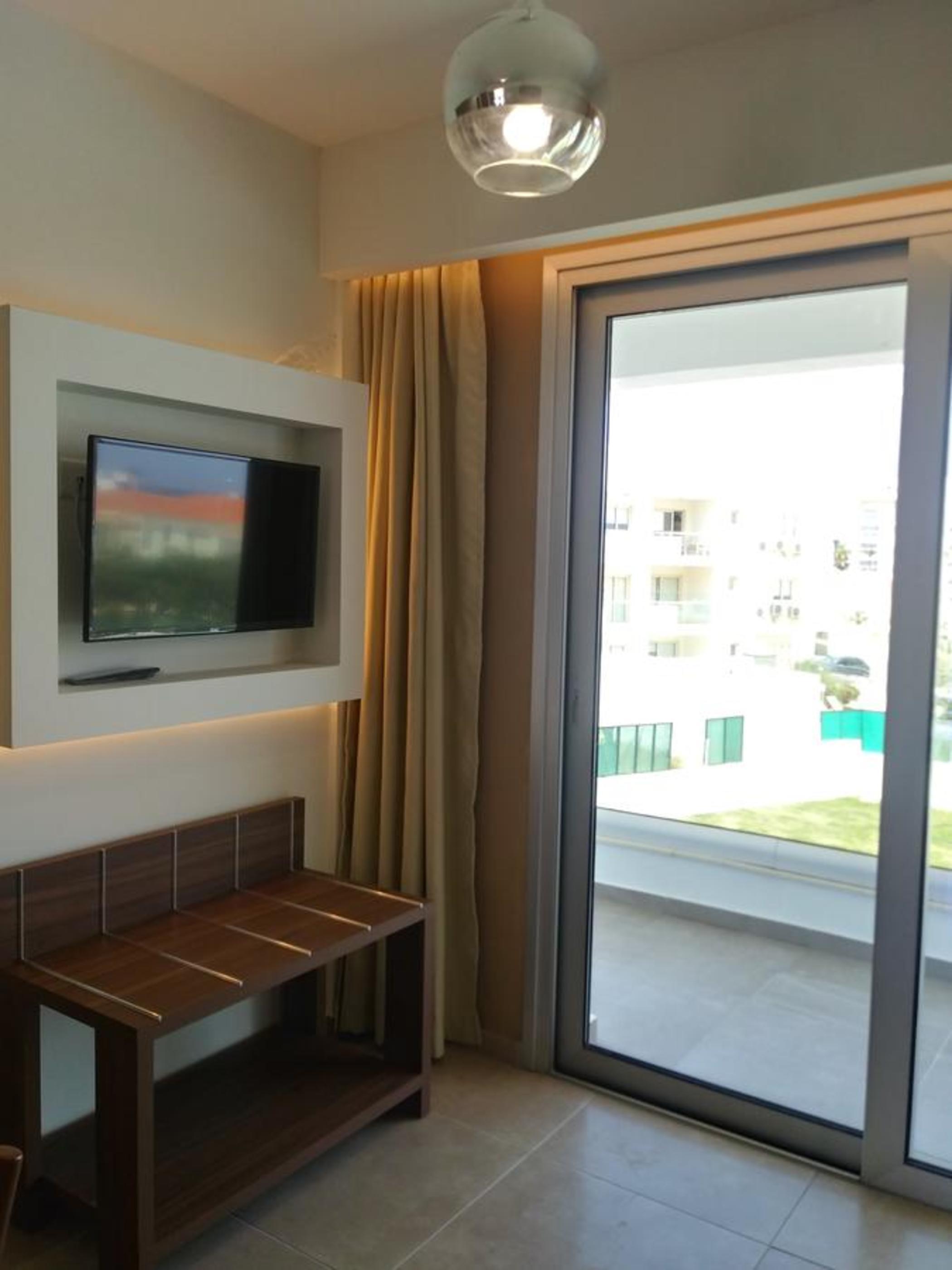 Livas Hotel Apartments Pernera Exterior foto