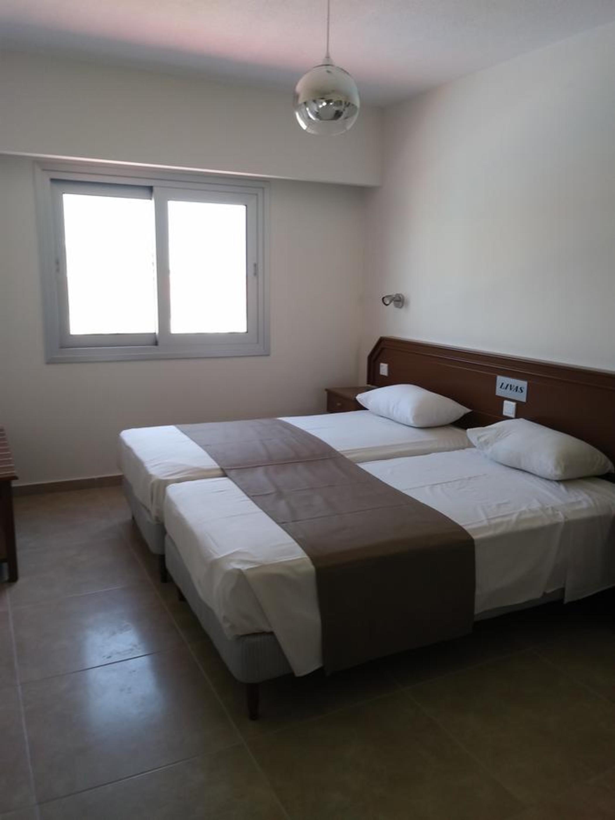 Livas Hotel Apartments Pernera Exterior foto