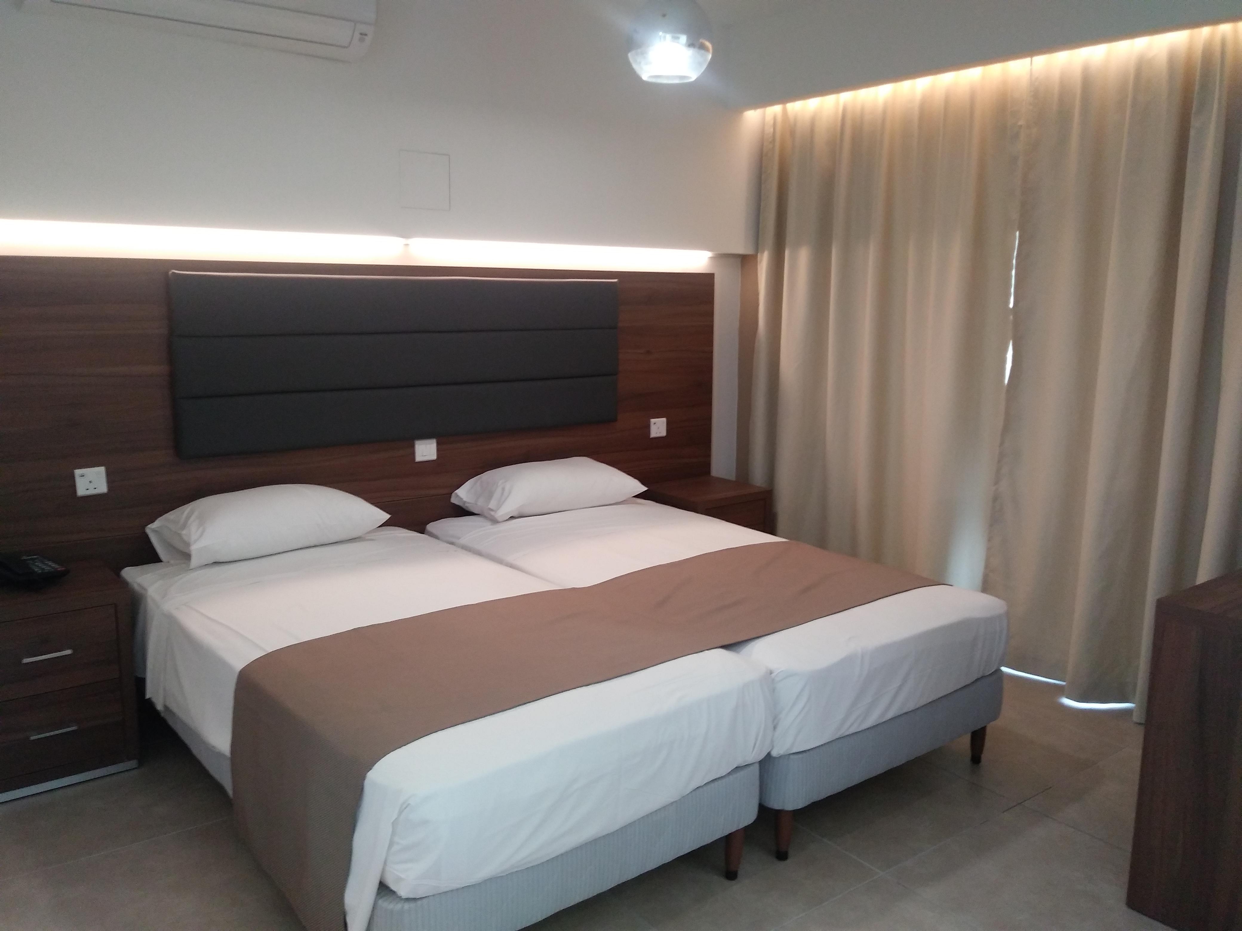 Livas Hotel Apartments Pernera Exterior foto