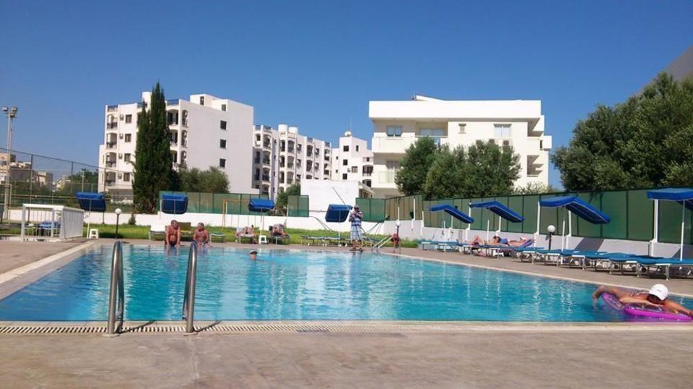 Livas Hotel Apartments Pernera Exterior foto